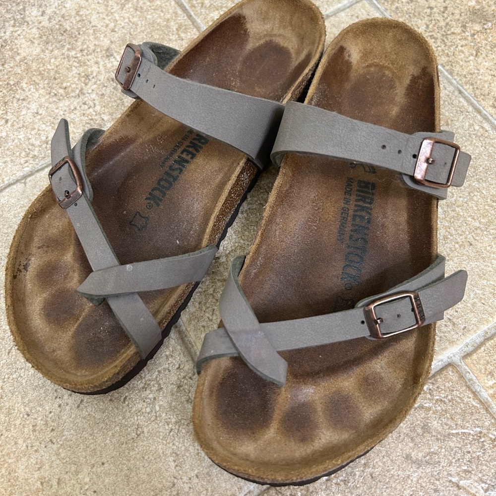 BIRKENSTOCK sandals